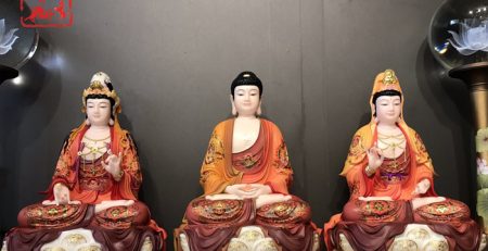 Tây Phương Tam Thánh là bộ tôn tượng gồm Đức Phật A Di Đà, Quan Thế Âm Bồ tát và Đại Thế Chí Bồ tát