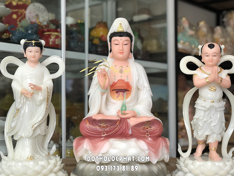 Tượng Quan Âm Áo Gấm Đỏ Áo Rủ QABT-047