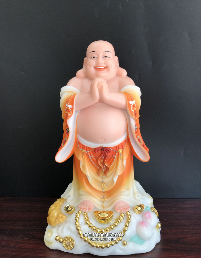 Tượng Phật Di Lặc chúc phúc là biểu tượng của ấm no, hạnh phúc, an lạc, may mắn