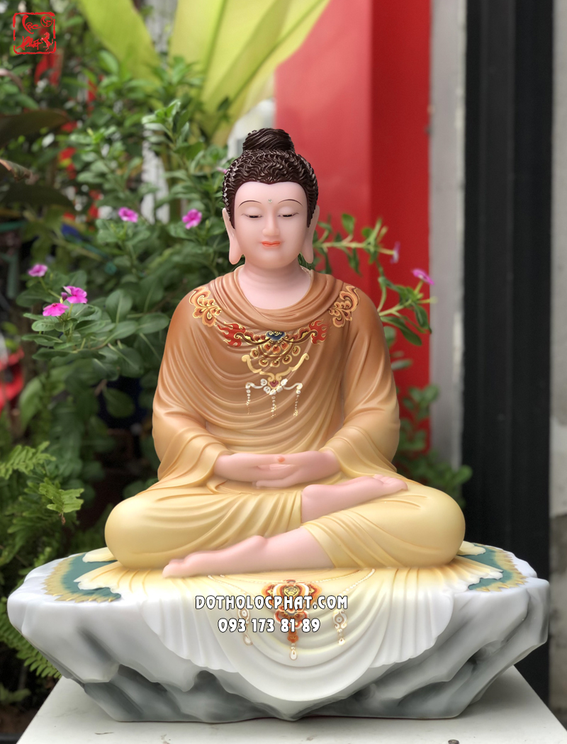 Tượng Phật Thích Ca tĩnh tâm ngồi bệ đá màu khoáng đẹp