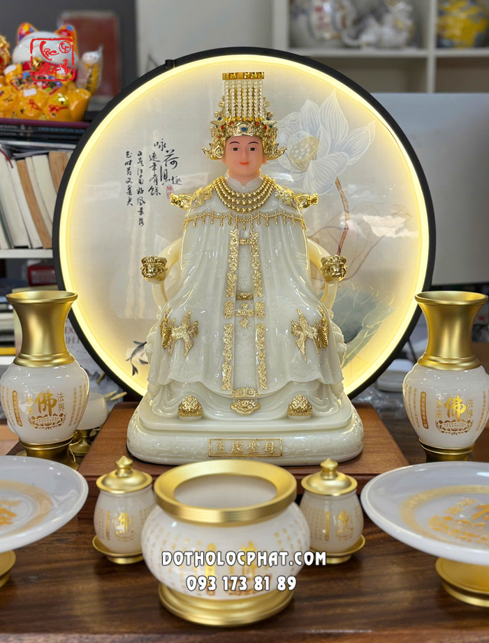 Tượng Bà Chúa Xứ áo trắng viền vàng bằng bột đá đẹp nhất