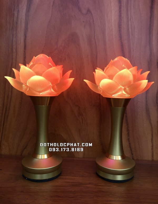 đèn thờ cúng sen nở 3 tầng lưu ly đổi màu vàngđẹp