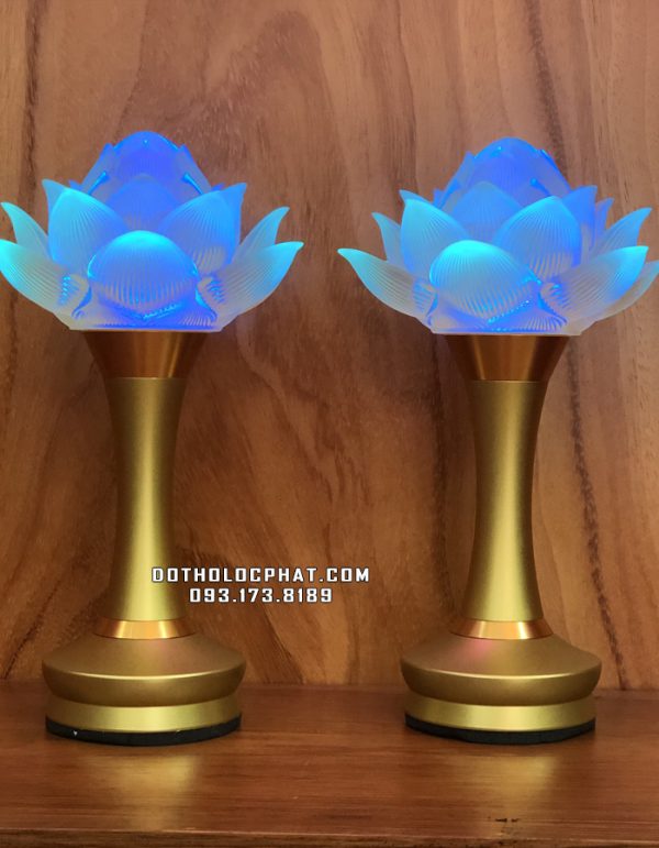 đèn thờ cúng sen nở 3 tầng lưu ly đổi màu xanh