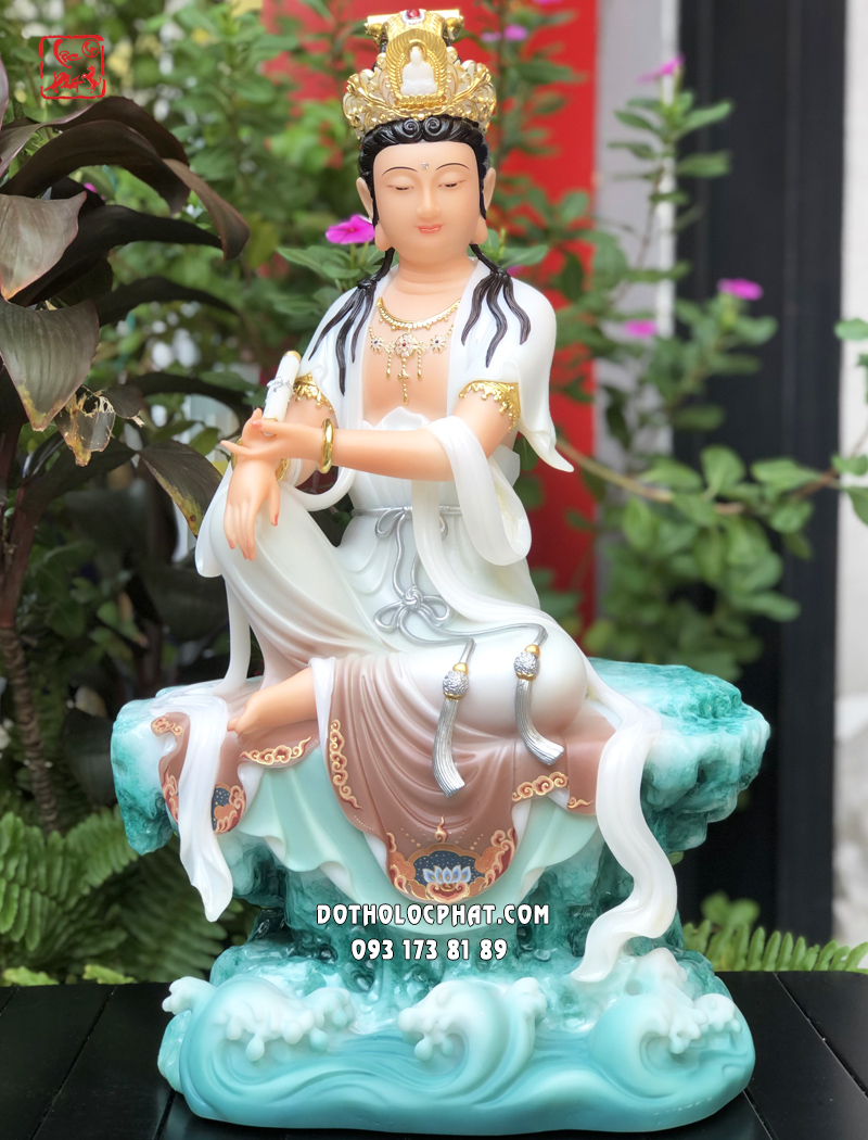 Tượng Quan Âm Tự Tại Áo Gấm Ngồi Non Nước QABT-081