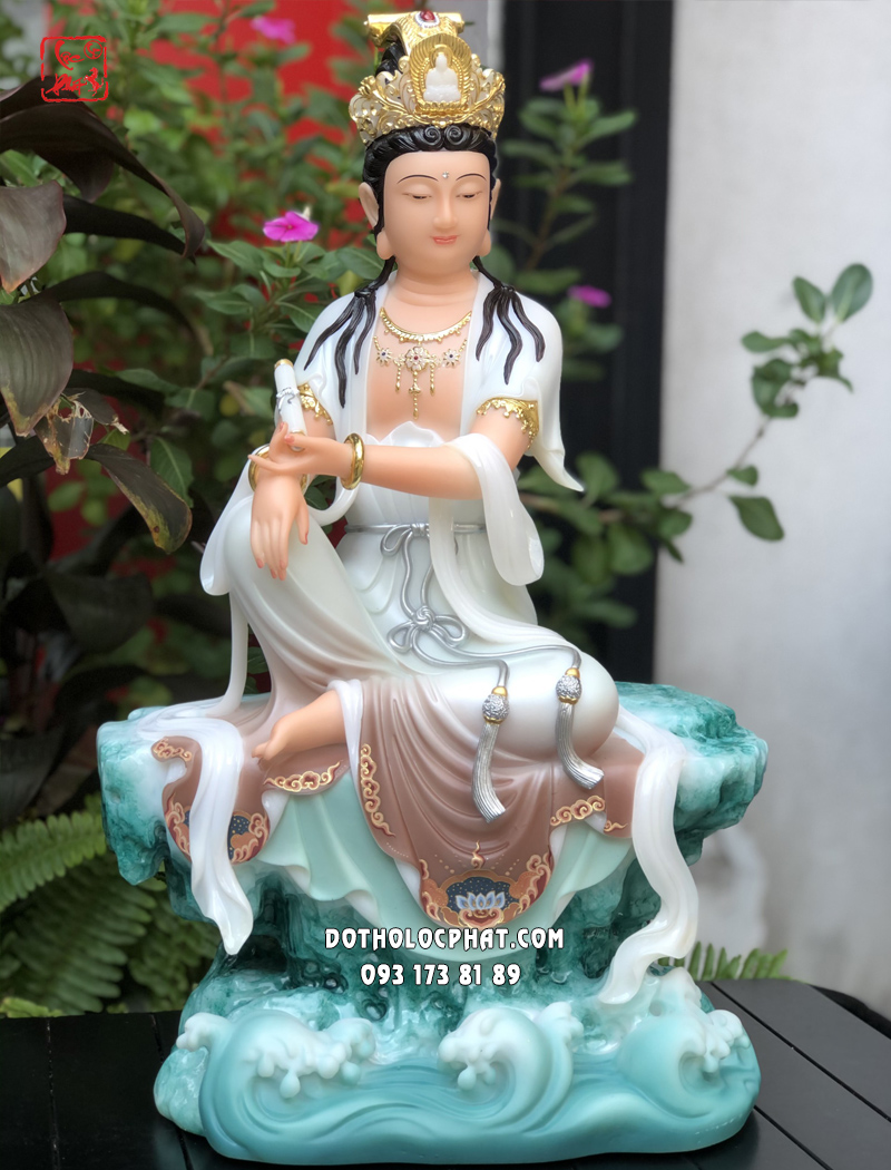 Tượng Quan Âm Tự Tại Áo Gấm Ngồi Non Nước QABT-081