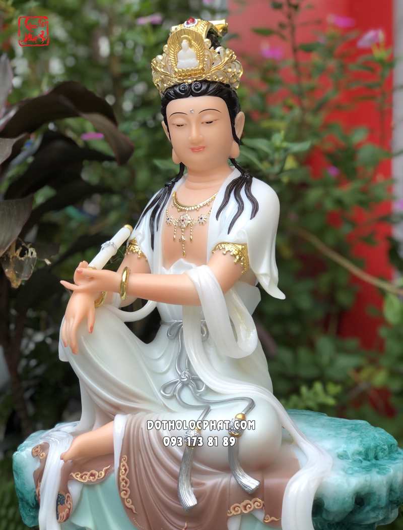 Tượng Quan Âm Tự Tại Áo Gấm Ngồi Non Nước QABT-081