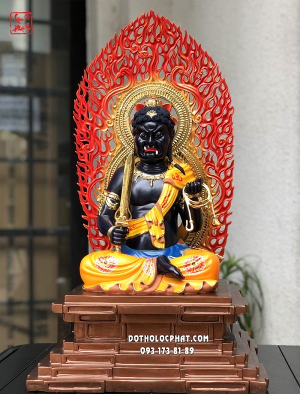 tuong-bat-dong-minh-vuong-composite-9
