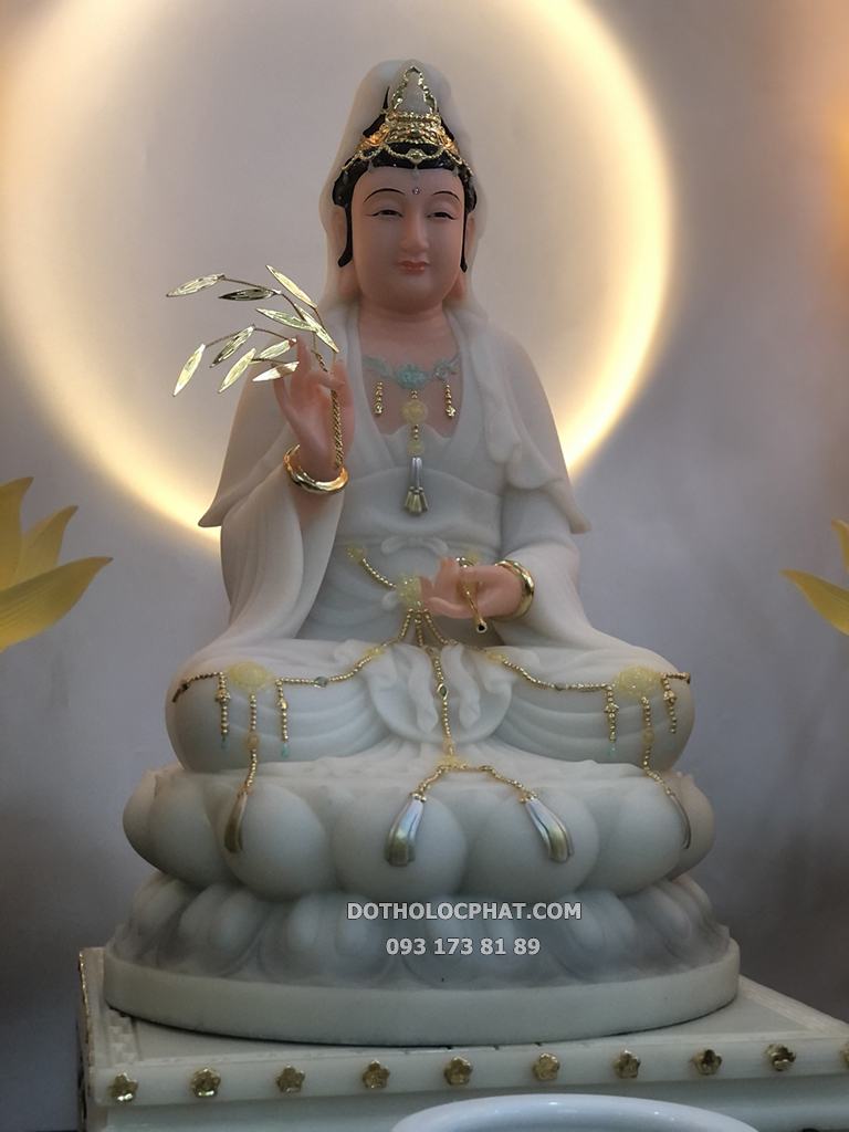 Tượng Phật Quan Âm Áo Trắng Phủ Bóng Mờ QABT-086