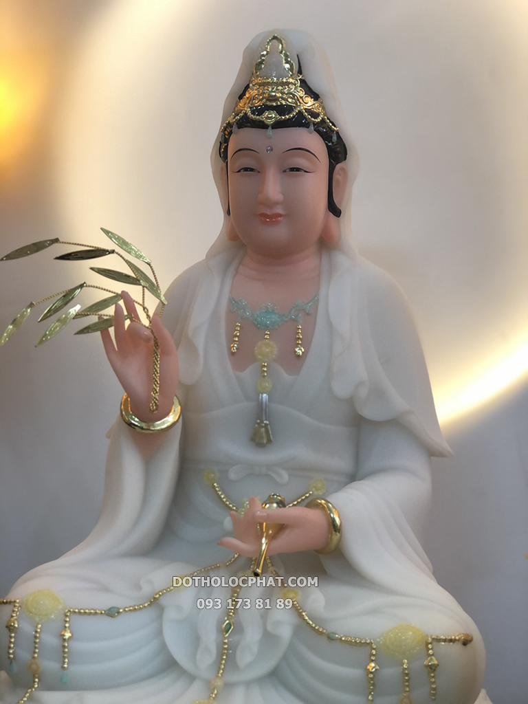 Tượng Phật Quan Âm Áo Trắng Phủ Bóng Mờ QABT-086