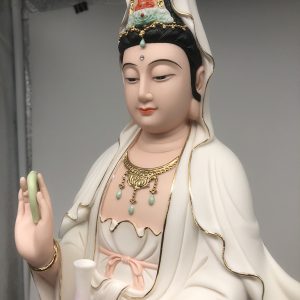 Tượng Quan Âm Đứng Bằng Sứ Cưỡi Mây Rồng Nổi QABT-087