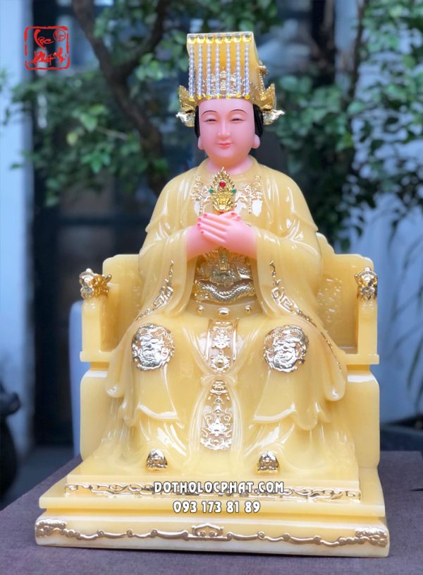 tuong-thien-hau-thanh-mau-thach-anh-vien-vang-3