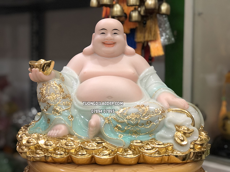 Tượng Phật Di Lặc xanh ngọc ngồi túi vàng