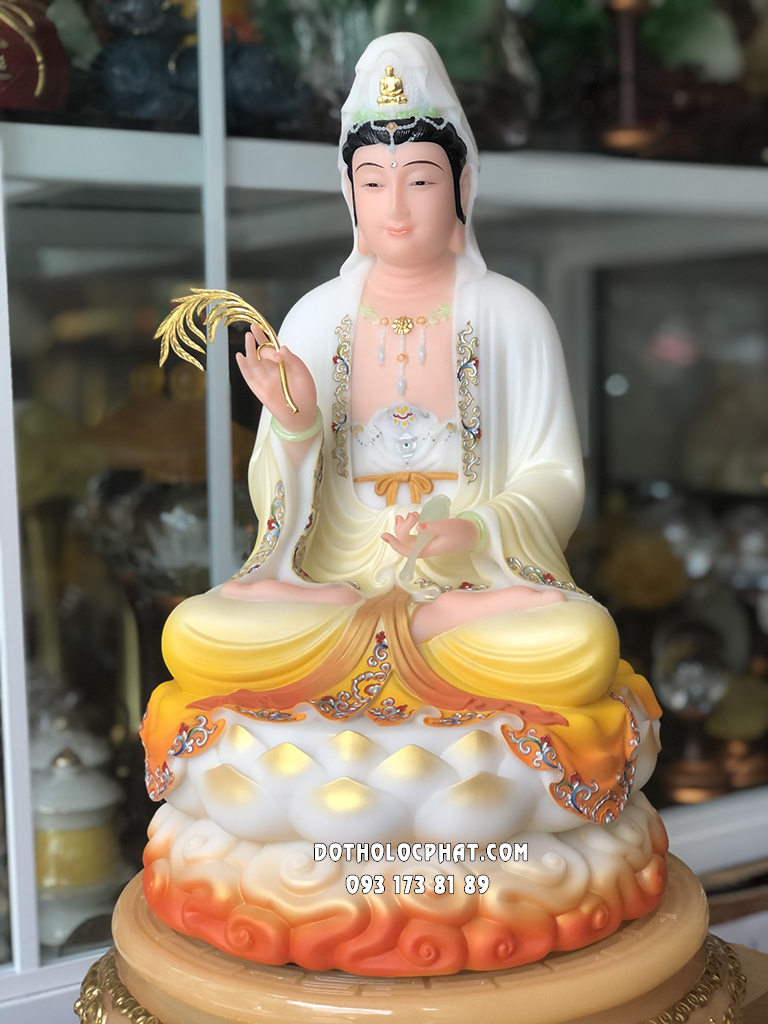 Tượng Mẹ Quan Âm Áo Gấm Cam Đế Vân Mây QABT-090