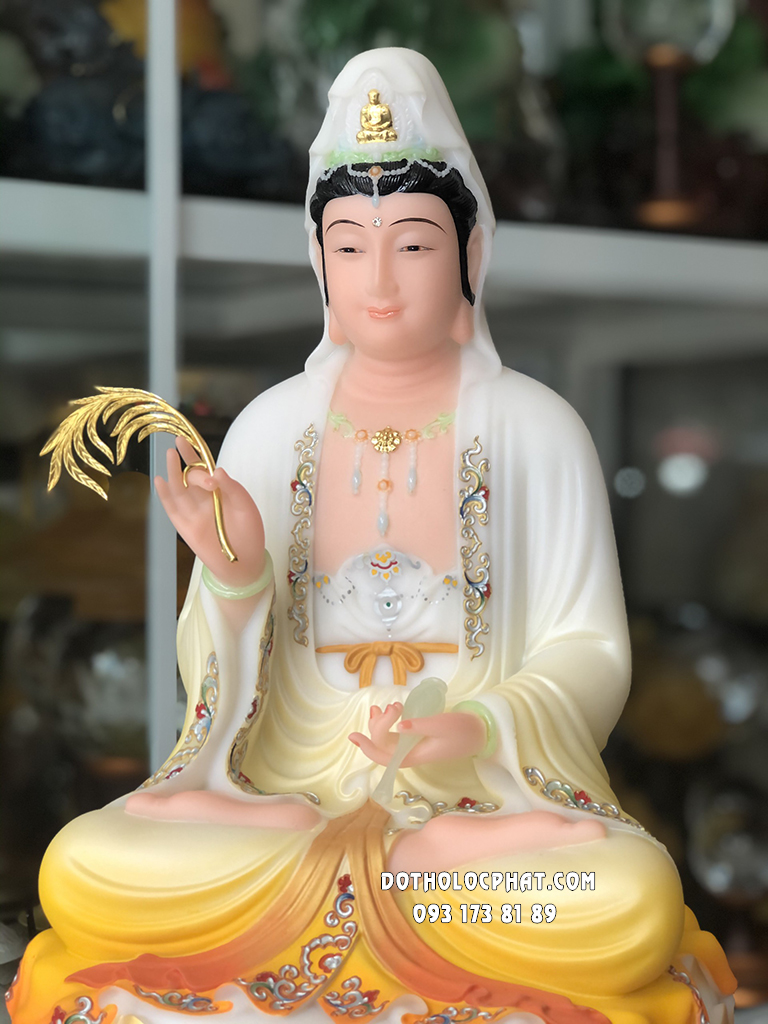 Tượng Mẹ Quan Âm Áo Gấm Cam Đế Vân Mây QABT-090