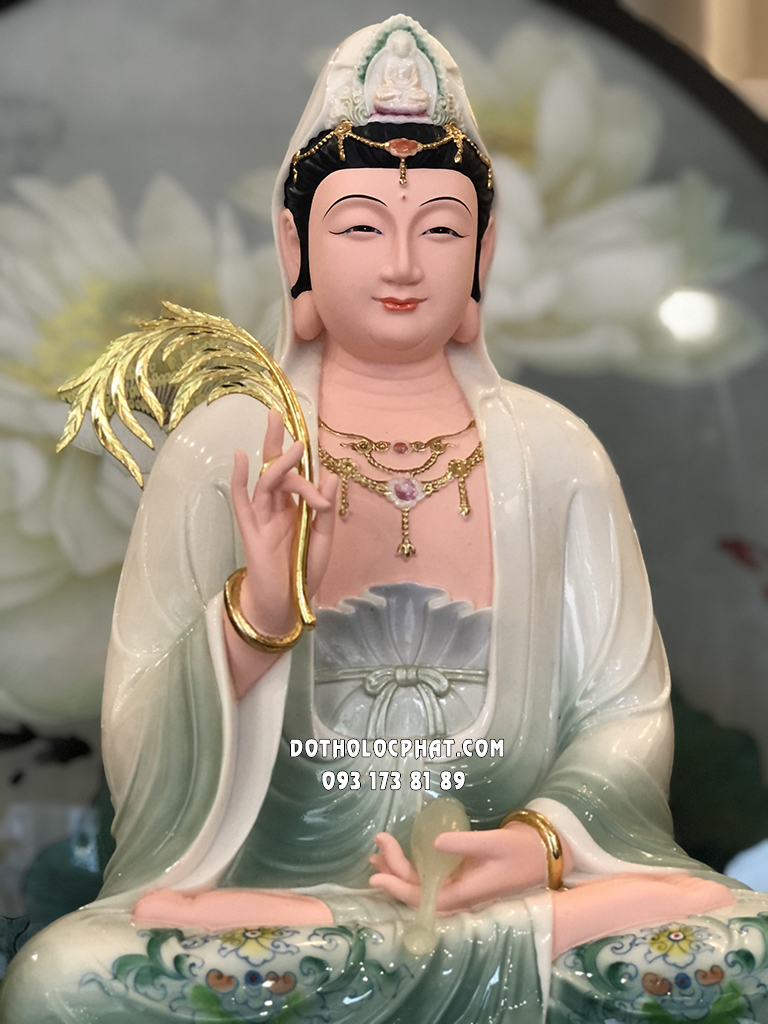 Tượng Quan Âm Bồ Tát Áo Xanh Đế Non Nước Poly QABT-091