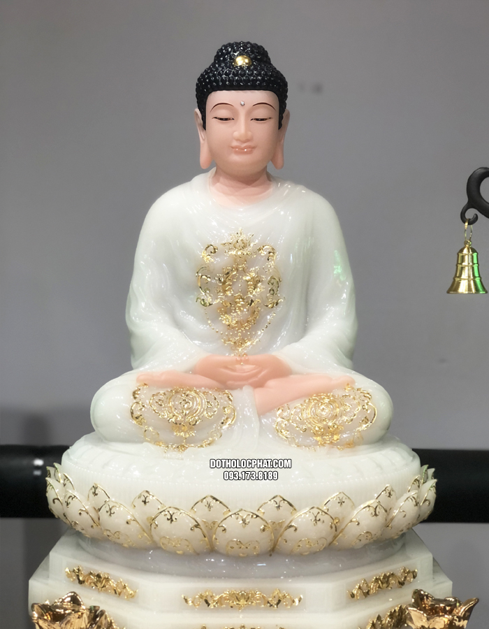 Tượng Phật Thích Ca viền áo vàng đẹp đế 8 cạnh