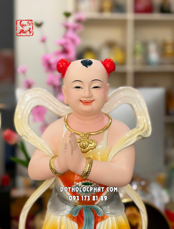 tuong-tien-dong-ngoc-nu-de-sen-tron-poly-3