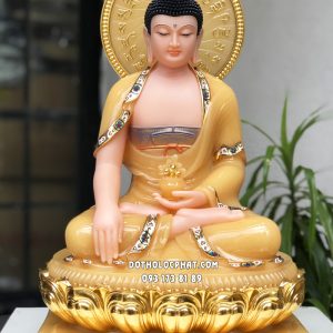 Tượng Phật Dược Sư thạch anh có hào quang ngồi tòa sen dát vàng trang nghiêm, tĩnh tại