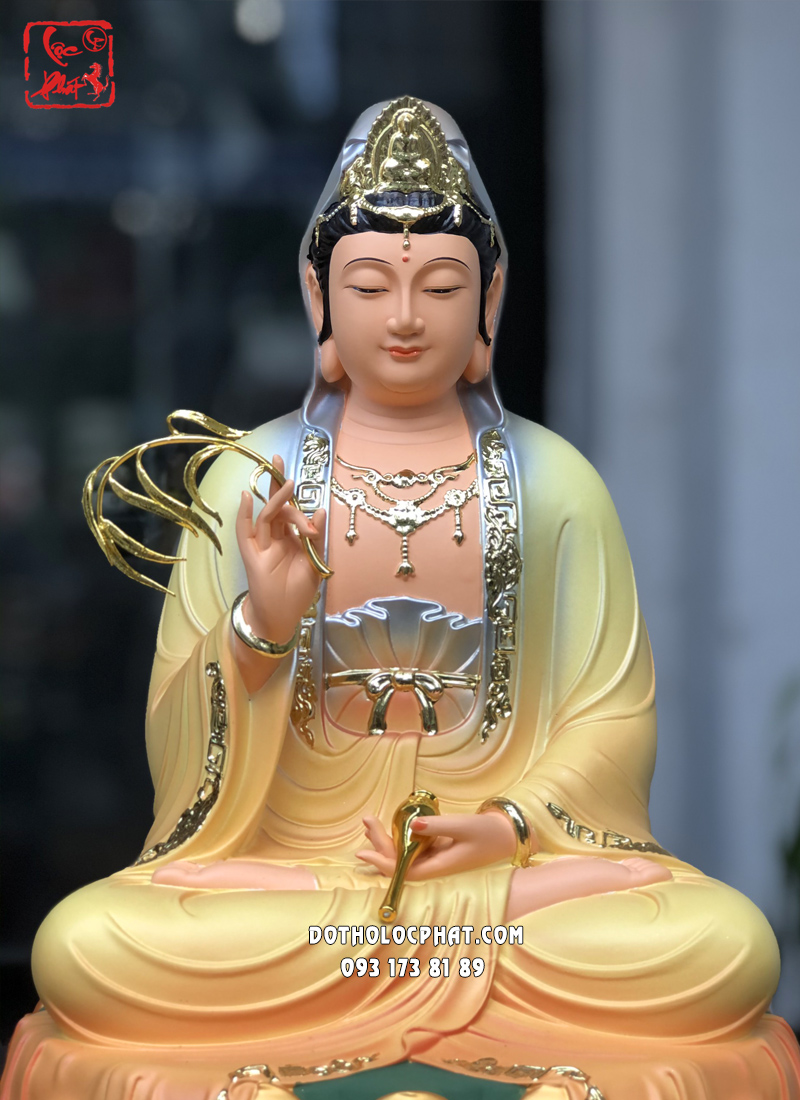Tượng Quan Âm Bồ Tát bằng composite áo rũ màu vàng ngồi đài sen đẹp