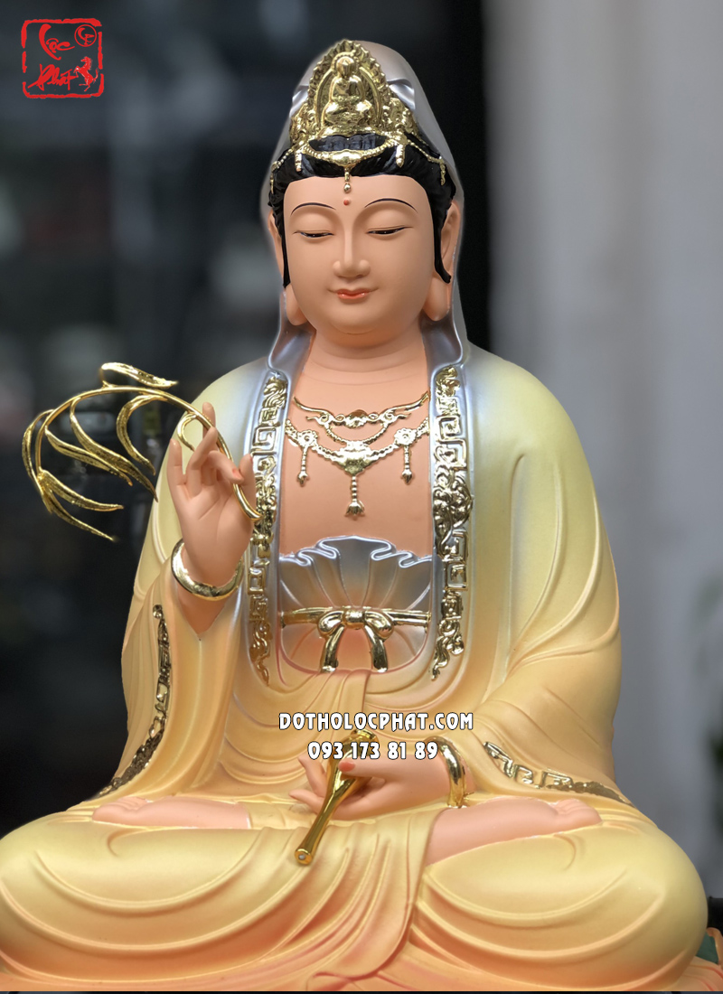 Tượng Quan Âm Bồ Tát bằng composite áo rũ màu vàng ngồi đài sen đẹp