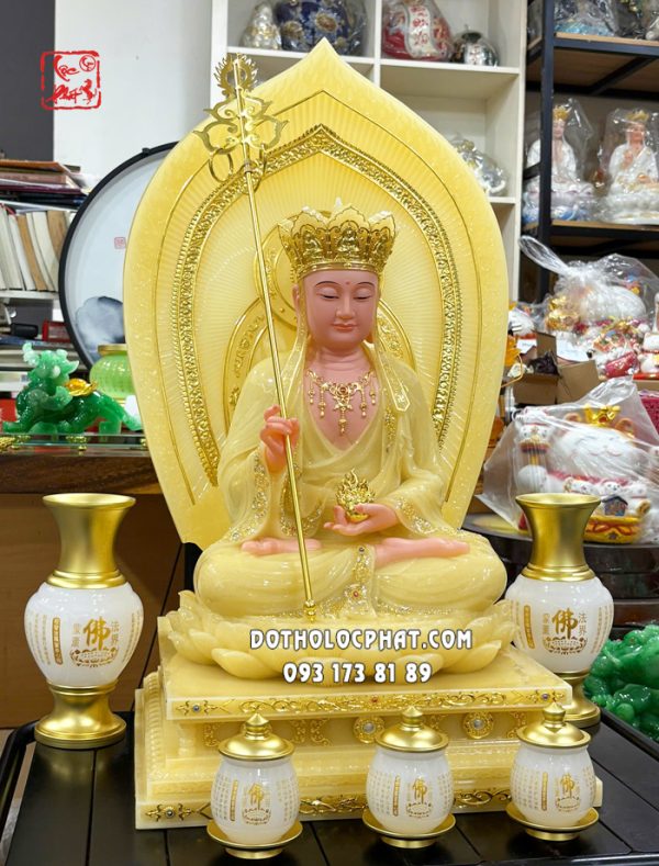 tuong-dia-tang-vuong-bo-tat-hao-quang-la-de-7