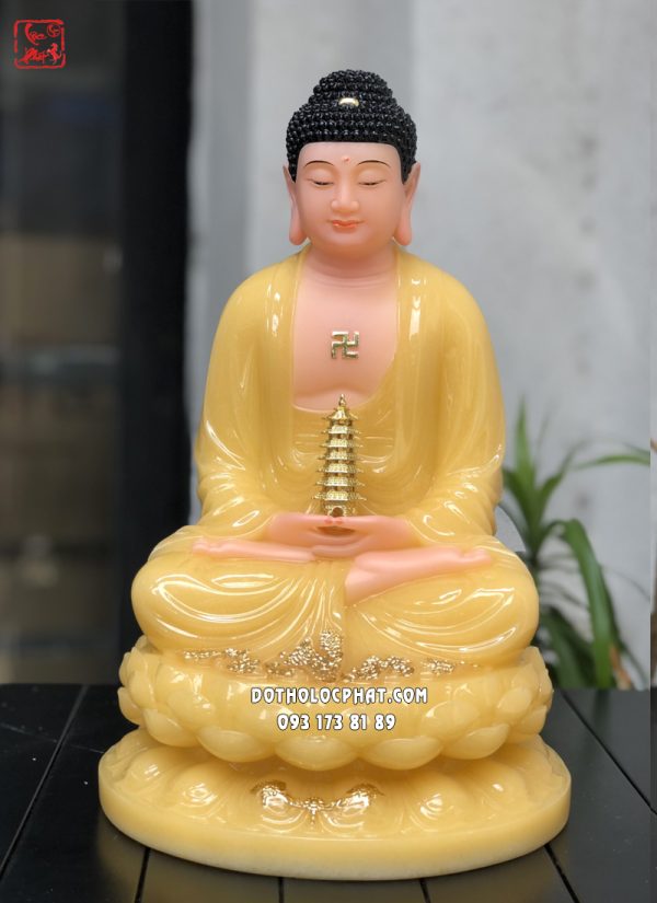 tuong-phat-duoc-su-thach-anh-de-sen-2