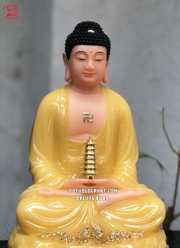 tuong-phat-duoc-su-thach-anh-de-sen-4