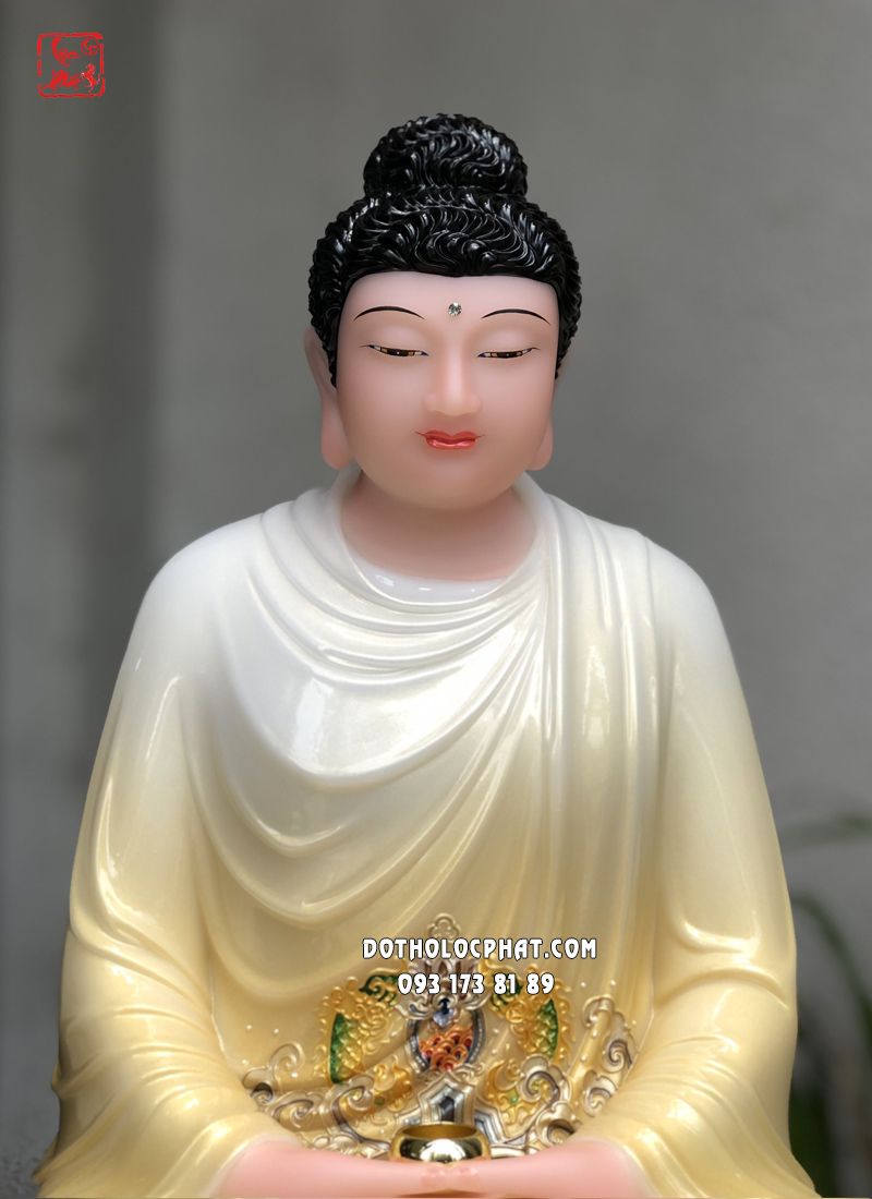 Tượng Phật Thích Ca Mâu Ni vàng áo hoa ngồi bệ đá