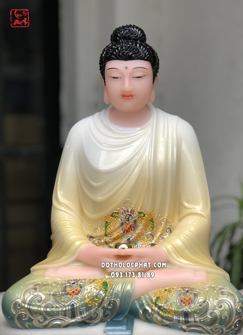 Tượng Phật Thích Ca Mâu Ni vàng áo hoa ngồi bệ đá