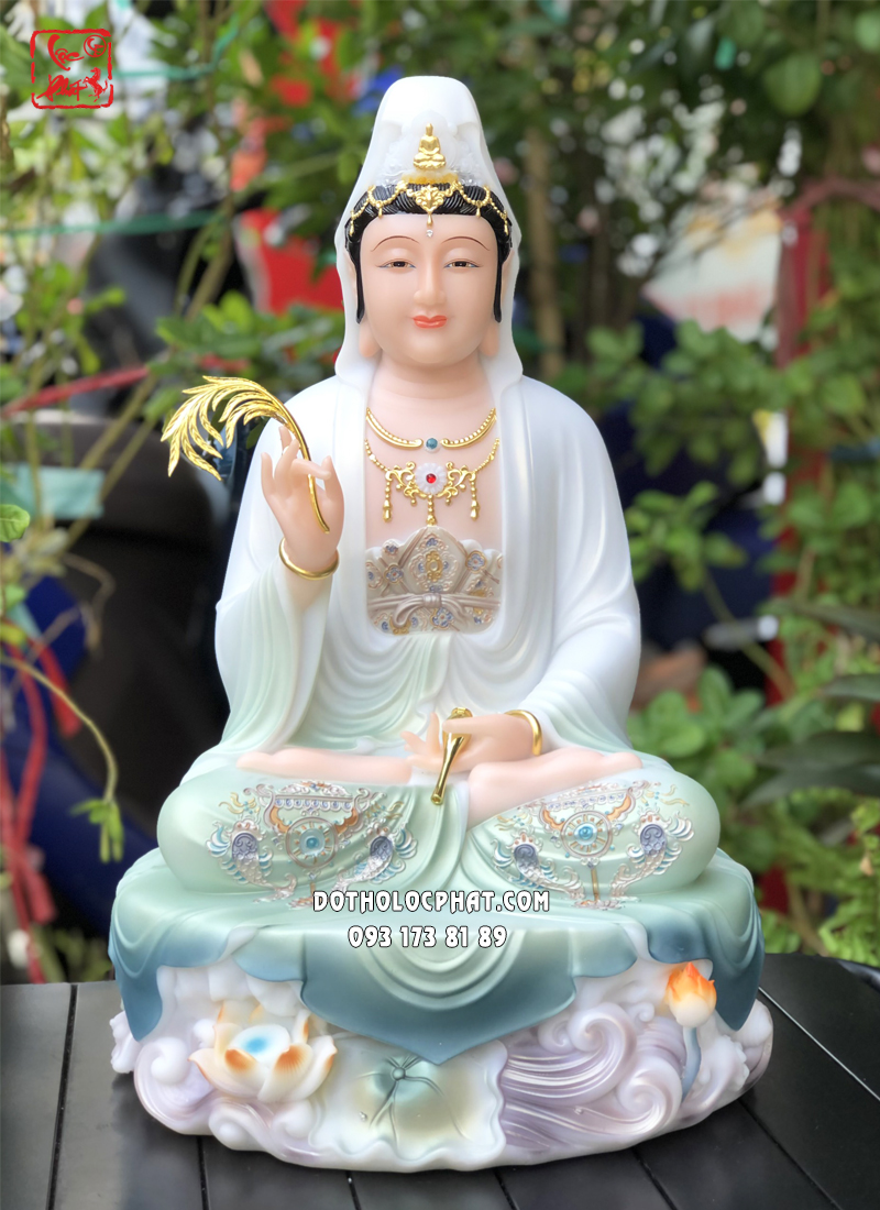 Tượng Quan Âm Bồ Tát bột đá áo gấm xanh đế non nước 