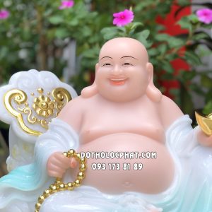 Tượng Phật Di Lặc như ý ngự mây bột đá áo xanh
