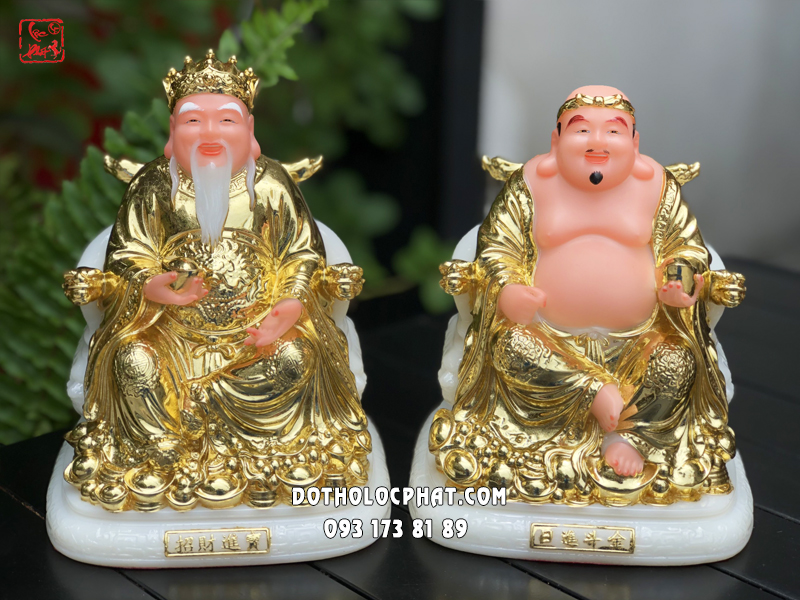 Tượng Thần Tài Thổ Địa dát vàng ngồi ghế tay rồng