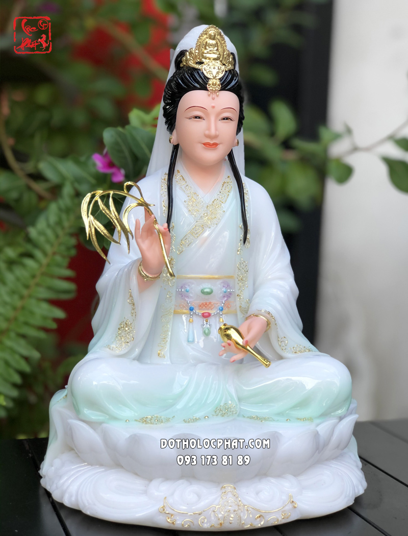 Tượng Quan Âm Bồ Tát đế sen áo xanh ngọc
