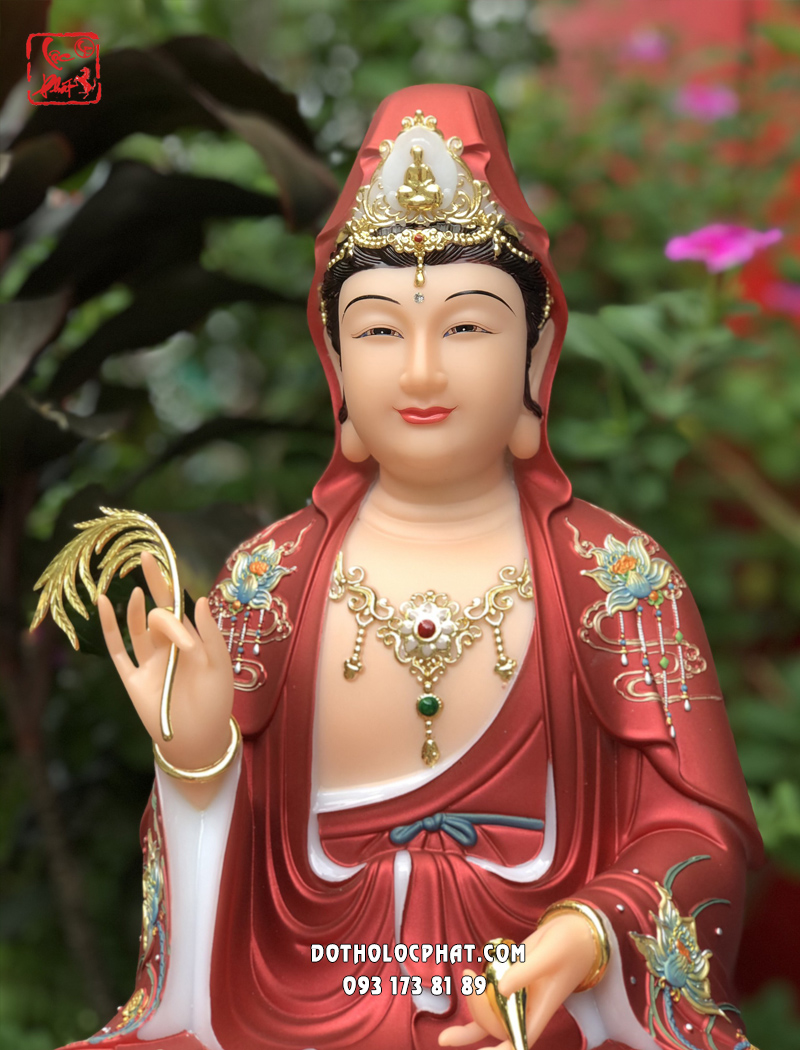 Tượng Quan Âm Bồ Tát hoa sen gấm đỏ đế non nước