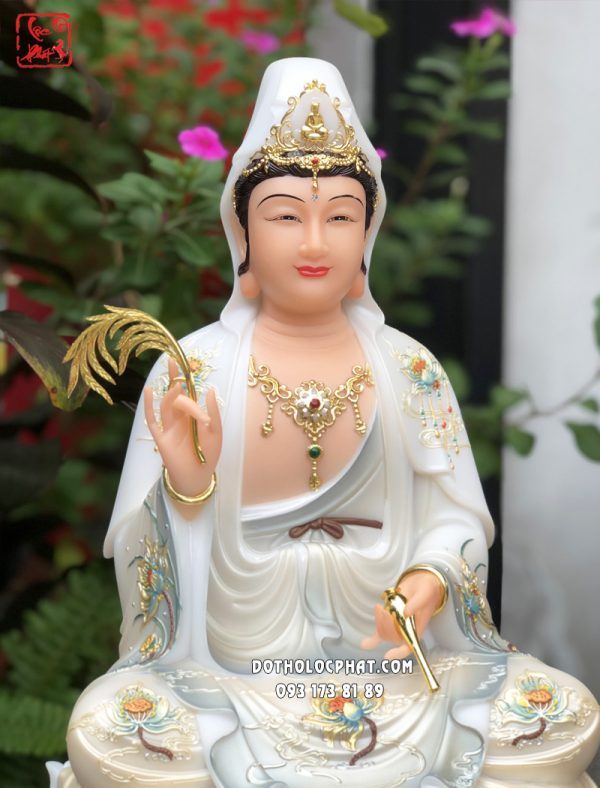 tuong-quan-am-hoa-sen-den-non-nuoc-trang-4