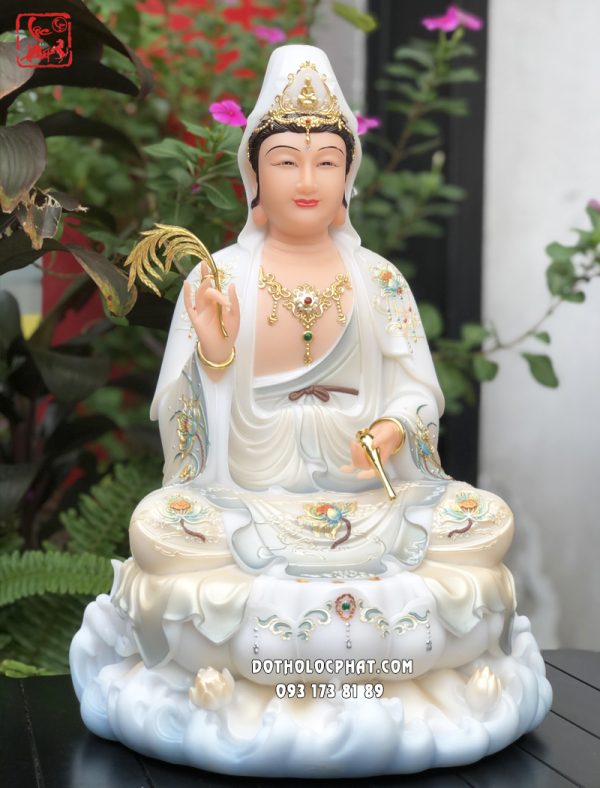 tuong-quan-am-hoa-sen-den-non-nuoc-trang-5