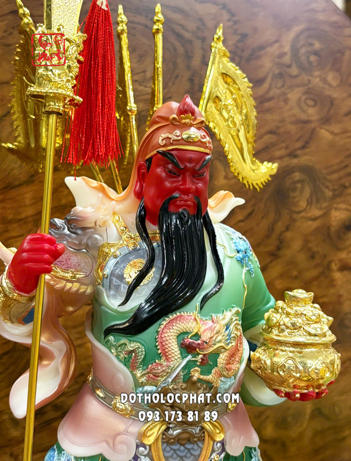 Tượng Quan Công áo gấm hũ vàng chống đao cưỡi rồng