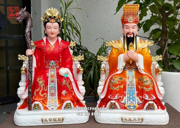 tuong-ngoc-hoang-vuong-mau-gam-do-1