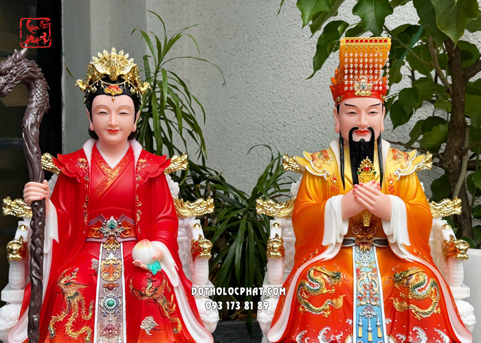 Tượng Ngọc Hoàng Vương Mẫu áo gấm đỏ vẽ rồng phượng đẹp