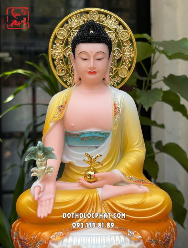 tuong-phat-duoc-su-gam-vang-hao-quang-1
