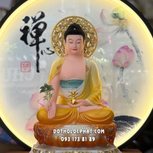 Tượng Phật Dược Sư áo gấm vàng có hào quang