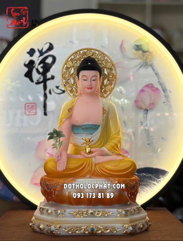 tuong-phat-duoc-su-gam-vang-hao-quang-2