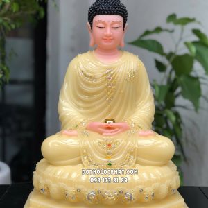 Tượng Phật Thích Ca tĩnh tâm thạch anh viền vàng đế 8 cạnh