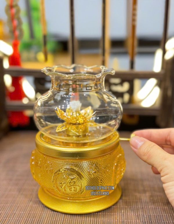đèn dầu lưu ly vàng ngọc đẹp trong suốt