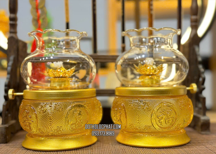 đèn dầu lưu ly vàng ngọc đẹp trong suốt