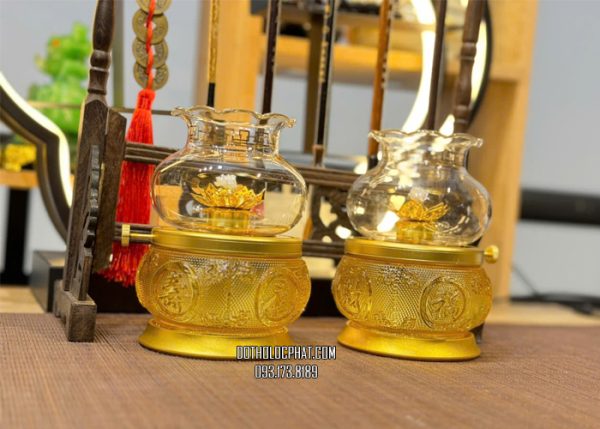 đèn dầu lưu ly vàng ngọc đẹp trong suốt