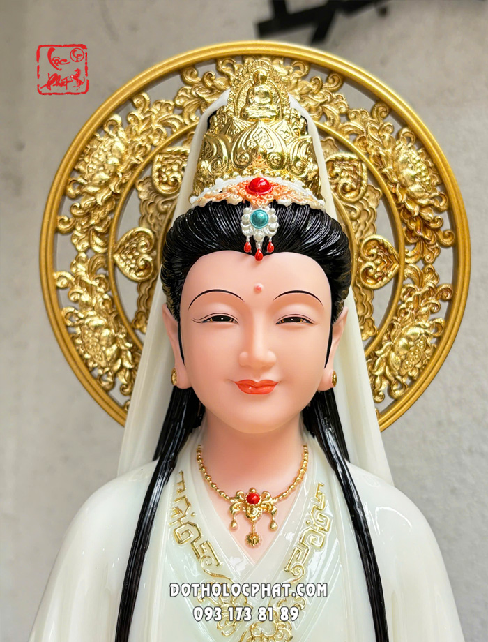 tuong-quan-am-bo-tat-hoa-sen-ao-xanh-hao-quang-3