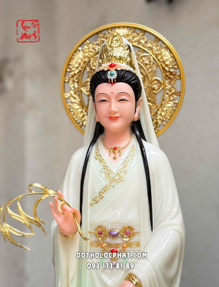 tuong-quan-am-bo-tat-hoa-sen-ao-xanh-hao-quang-7