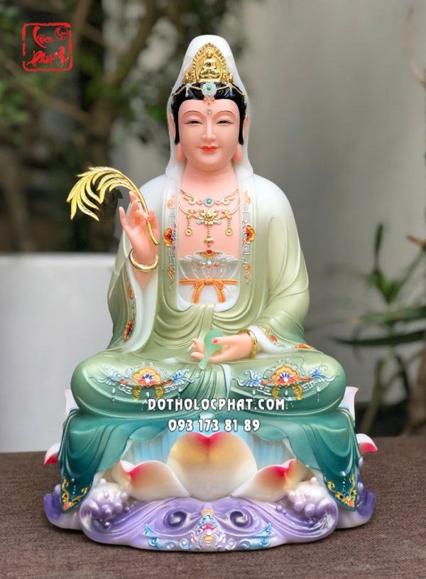 tuong-quan-am-xanh-ngoc-bich-de-sen-song-nuoc-1