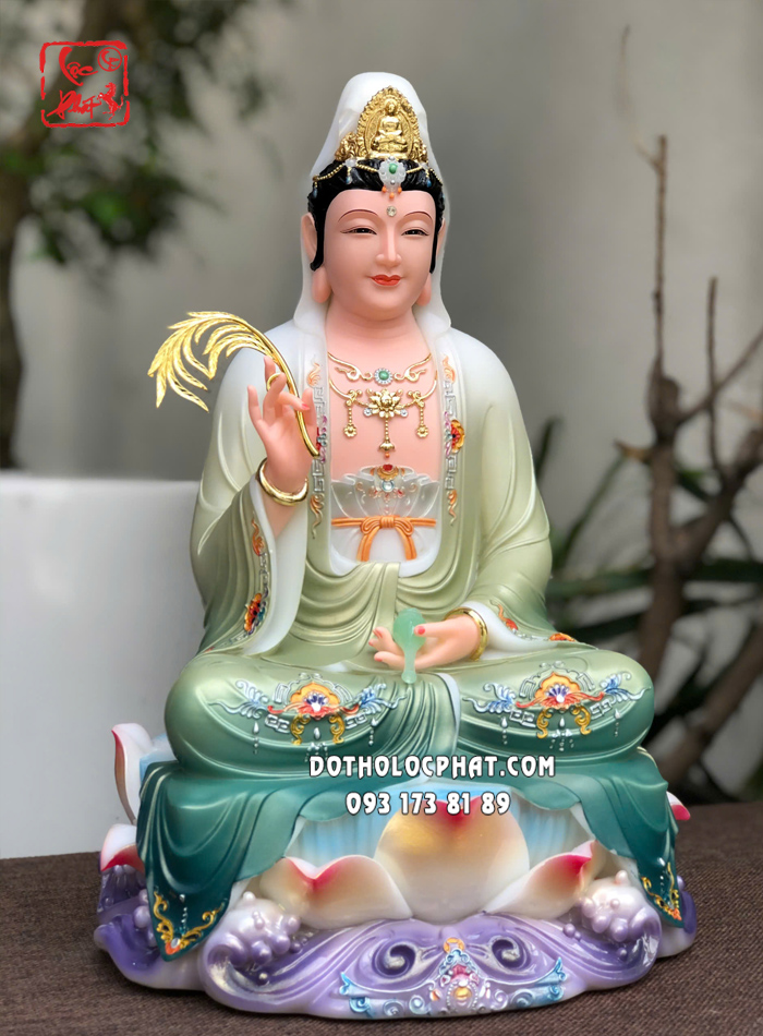 Tượng Quan Âm Bồ Tát xanh ngọc bích đế sen sóng nước